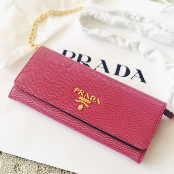 prada pink wallet on chain